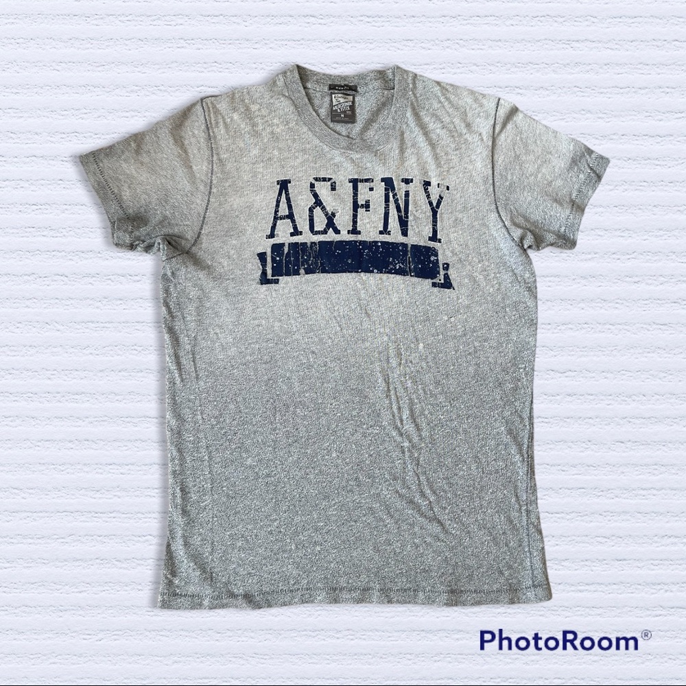 A&F MUSCLE TEE MENS SIZE MEDIUM